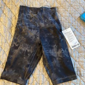 Lululemon align 10inch bike short